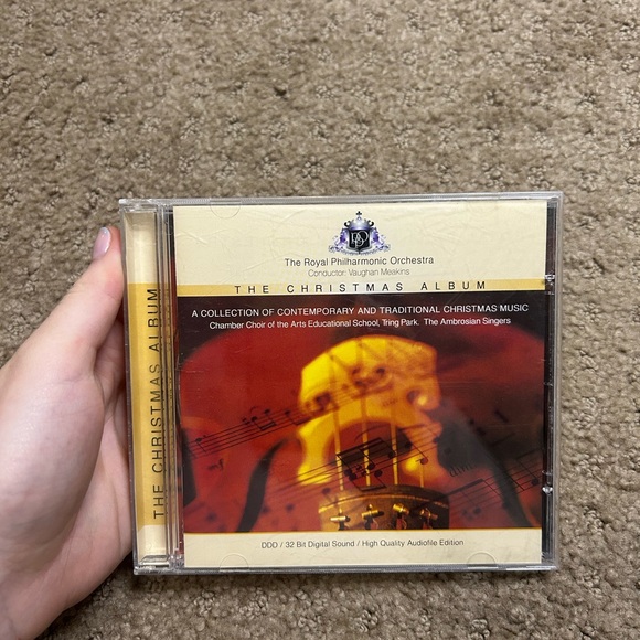 The Christmas Album by Royal Philharmonic Orchestra Conducted By Vaughan Meakins - Picture 1 of 4